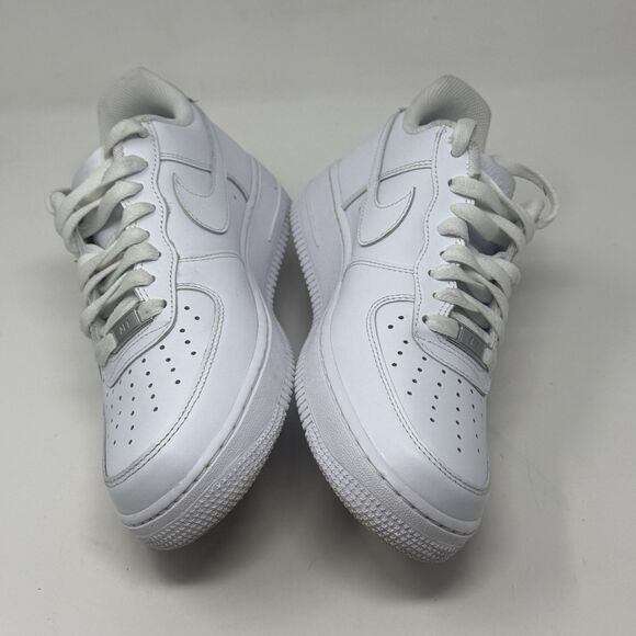 Nike Air Force 1 '07 Low Womens 9 Triple White Leather Athletic Shoes Sneakers - Picture 7 of 16